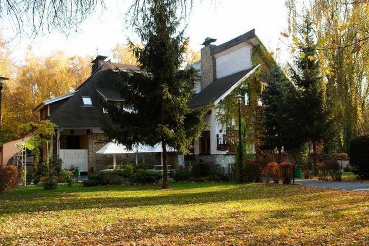 Zajazd U Dudziarza Koscian Exterior photo